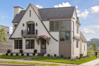 956 Mississippi River Blvd S, Saint Paul, MN 55116