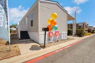 560 W Pleasant Ave Unit 51, Tulare, CA 93274