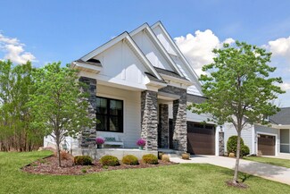 5780 Ayrshire Ln, Minnetrista, MN 55331