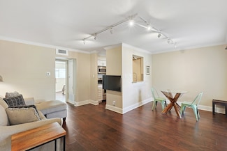 3402 Garrott St Unit 15, Houston, TX 77006