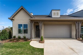 3142 Crestmont Ct, Opelika, AL 36801