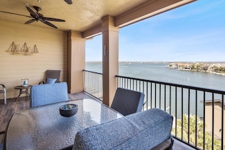 96 Island Dr Unit 43, Horseshoe Bay, TX 78657