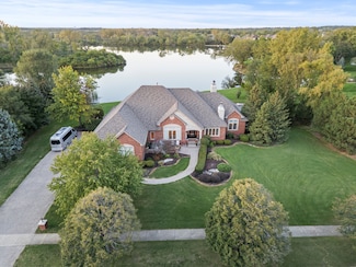 11712 Country Pond Dr, Mokena, IL 60448