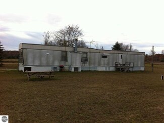 18235 Viaduct Rd, Copemish, MI 49625