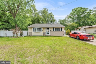 30 San Diego Dr, Magnolia, NJ 08049