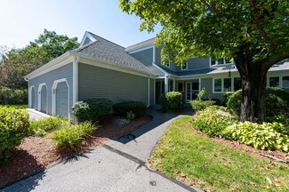 15 Iris Ct Unit U151, Nashua, NH 03062