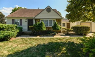 2056 Annetta Ave, Akron, OH 44313