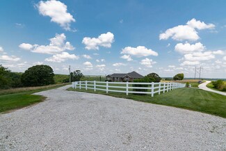 153 Spring View Place, Reeds Spring, MO 65737