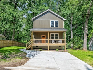 13 Pinecrest Dr, Asheville, NC 28803