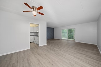 2807 Willow Rd Unit 103, Homewood, IL 60430