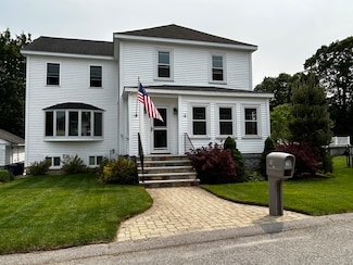 16 Pinehurst Ave, Dracut, MA 01826