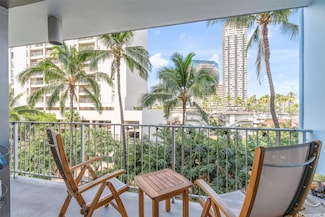 439 Keoniana St Unit 503, Honolulu, HI 96815