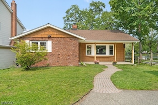 111 Lake Dr, Stanhope, NJ 07874