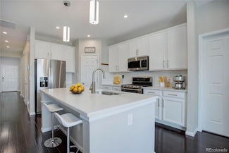 4238 S Netherland Cir, Aurora, CO 80013