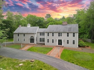 14 Alderbrook Dr, Topsfield, MA 01983