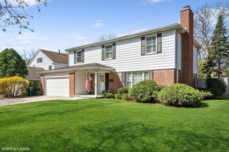 256 Avon Ave, Northfield, IL 60093