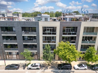 843 N California Ave Unit 4, Chicago, IL 60622