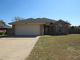 105 Wildcat Dr, Waco, TX 76705