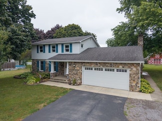 111 Big Tree St, Livonia, NY 14487