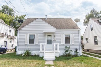 1709 W Saginaw St, Lansing, MI 48915