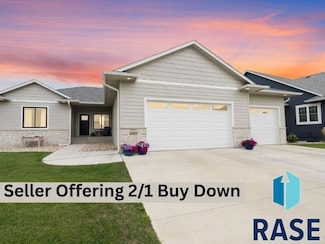 5504 E Daybreak Cir, Sioux Falls, SD 57110