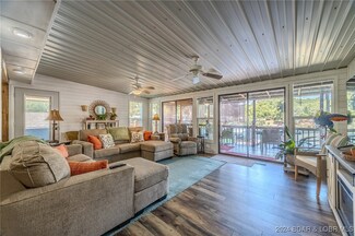 676 Susan Rd, Lake Ozark, MO 65049