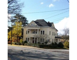 685 East Ave, Pawtucket, RI 02860