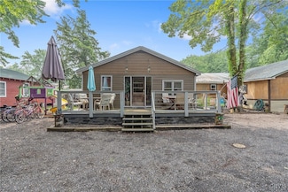 408 21st Ave, Sylvan Beach, NY 13157