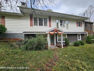 240 Harold Squier Ln, Nicholson, PA 18446