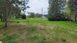 6136 Hudson Rd, South Boardman, MI 49680