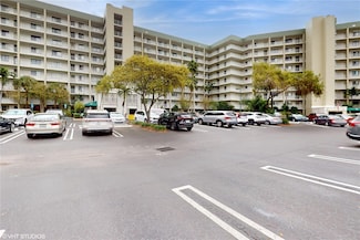 2334 S Cypress Bend Dr Unit 504, Pompano Beach, FL 33069
