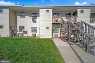1334 W Wyomissing Ct Unit Q, West Lawn, PA 19609