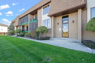 15722 Old Orchard Ct Unit 1E, Orland Park, IL 60462