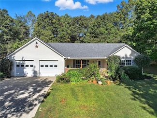 82 Orman Dr, Ellijay, GA 30540