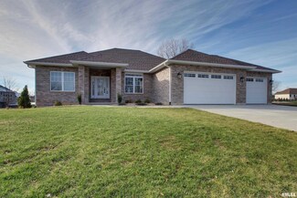 912 S 45th St, Quincy, IL 62305