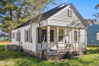 604 Wilson St, Plymouth, NC 27962