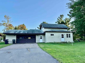 563 Cameron St, Edgar, WI 54426