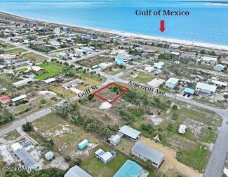 217 Gulf St, Port Saint Joe, FL 32456