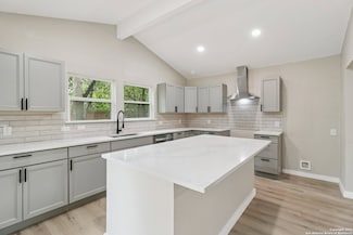 318 Trafalgar Rd, San Antonio, TX 78216