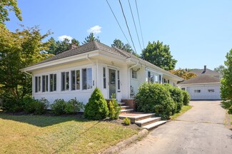 28 Hillview Rd, Braintree, MA 02184