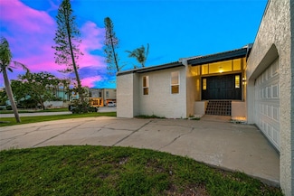 809 59th Ave, Saint Pete Beach, FL 33706