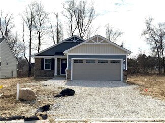 2670 Laubach Dr, Norton, OH 44203