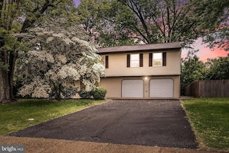 4 Bittersweet Rd, Ewing, NJ 08638