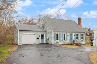8 Van Norden Rd, Woburn, MA 01801