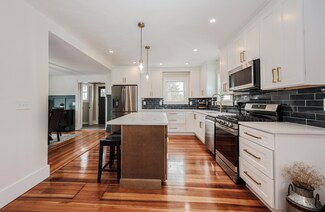 65 Griffin Rd, Portsmouth, NH 03801
