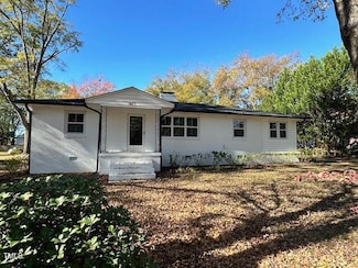 445 N Dunn St, Angier, NC 27501
