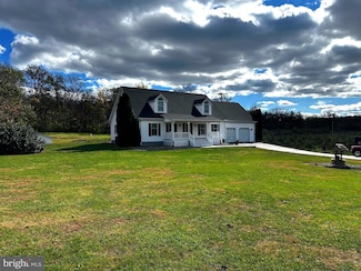 25 Mish Rd, Bunker Hill, WV 25413