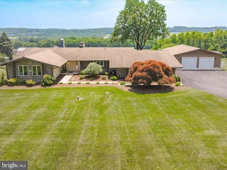 102 Upper Valley Rd, Christiana, PA 17509