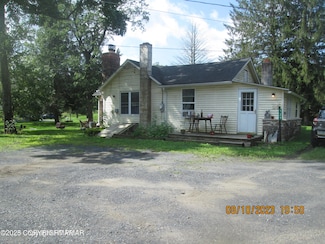 121 Midway Pines Ln, Kunkletown, PA 18058