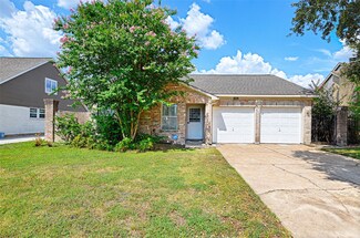 12814 Huntington Field Dr, Houston, TX 77099